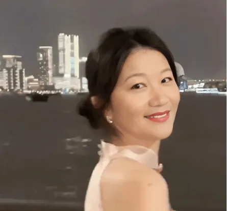 Christina 生活嫻情