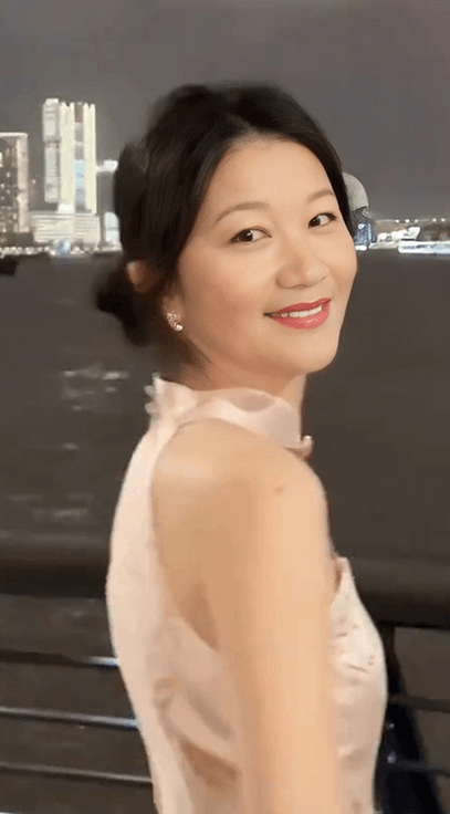 Christina 生活嫻情